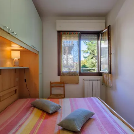 Апартаменты Cozy In With Wifi *