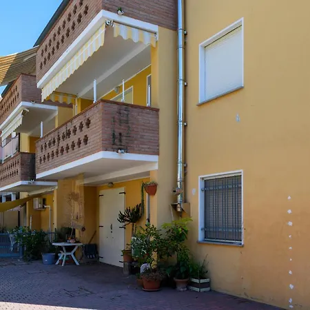 In With Wifi * Comacchio