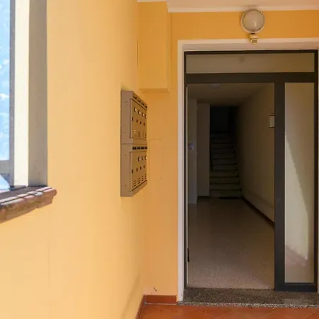 In With Wifi アパート コマッキオ